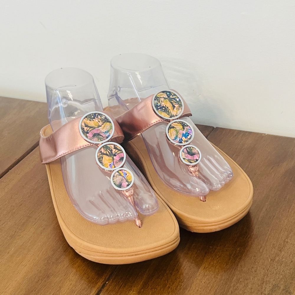 FitFlop Microwobbleboard Rose Gold Floral Cabochon Sandals W16-328 Size 8